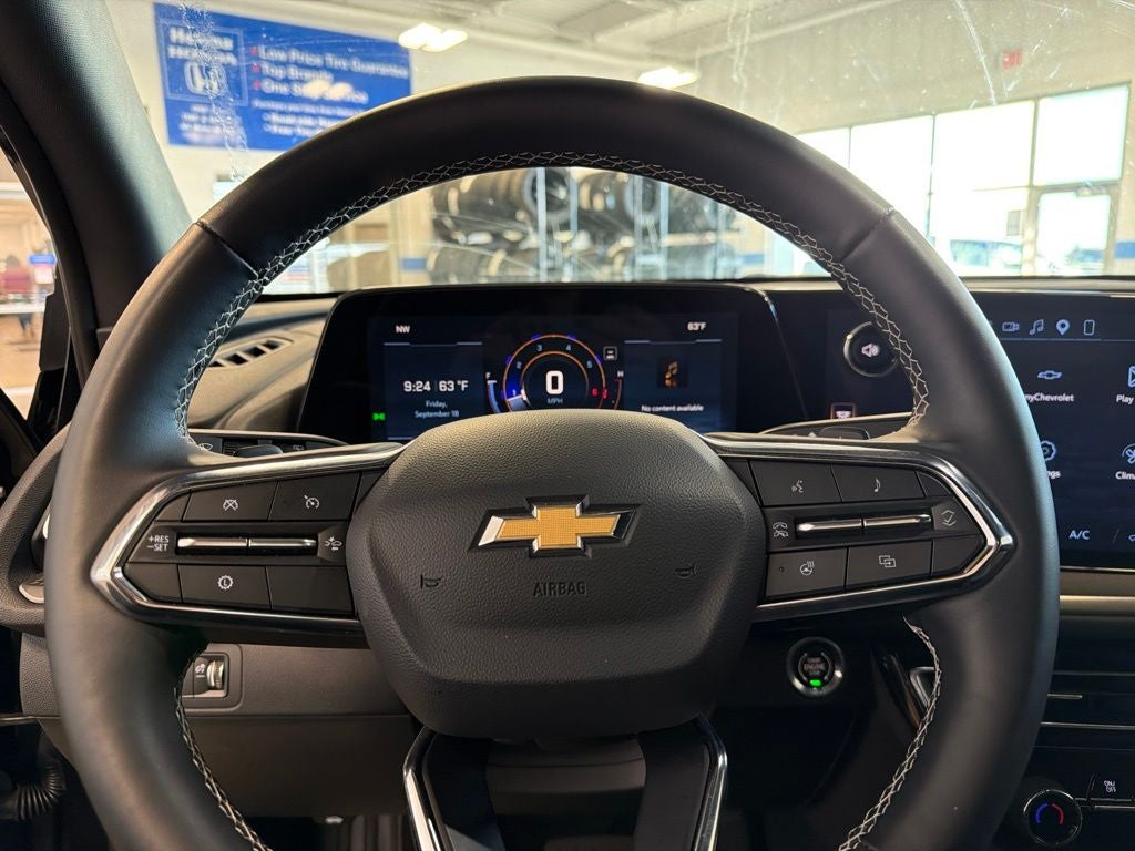 2026 Chevrolet Traverse LT 2LT w/ Driver Confidence, Tow & Synthetic Seats