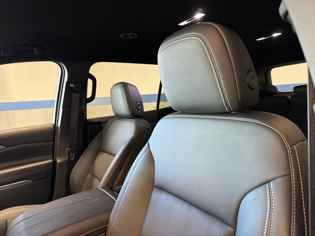 2026 Chevrolet Traverse LT 2LT w/ Driver Confidence, Tow & Synthetic Seats