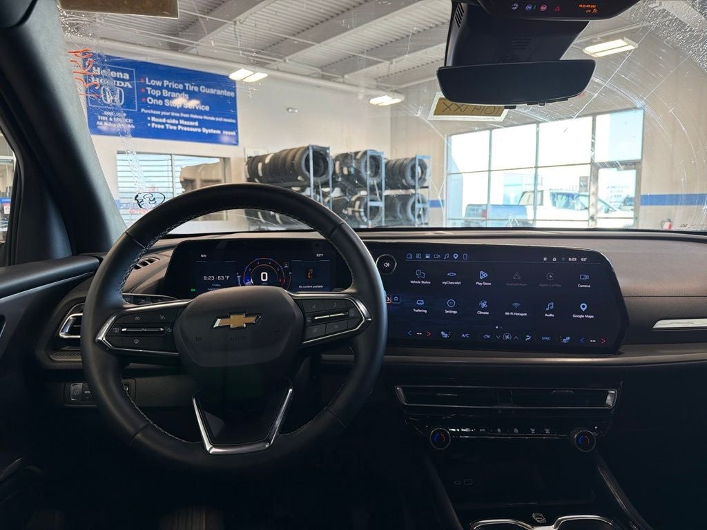 2026 Chevrolet Traverse LT 2LT w/ Driver Confidence, Tow & Synthetic Seats