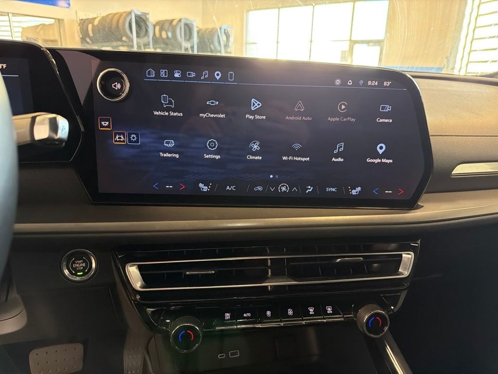 2026 Chevrolet Traverse LT 2LT w/ Driver Confidence, Tow & Synthetic Seats