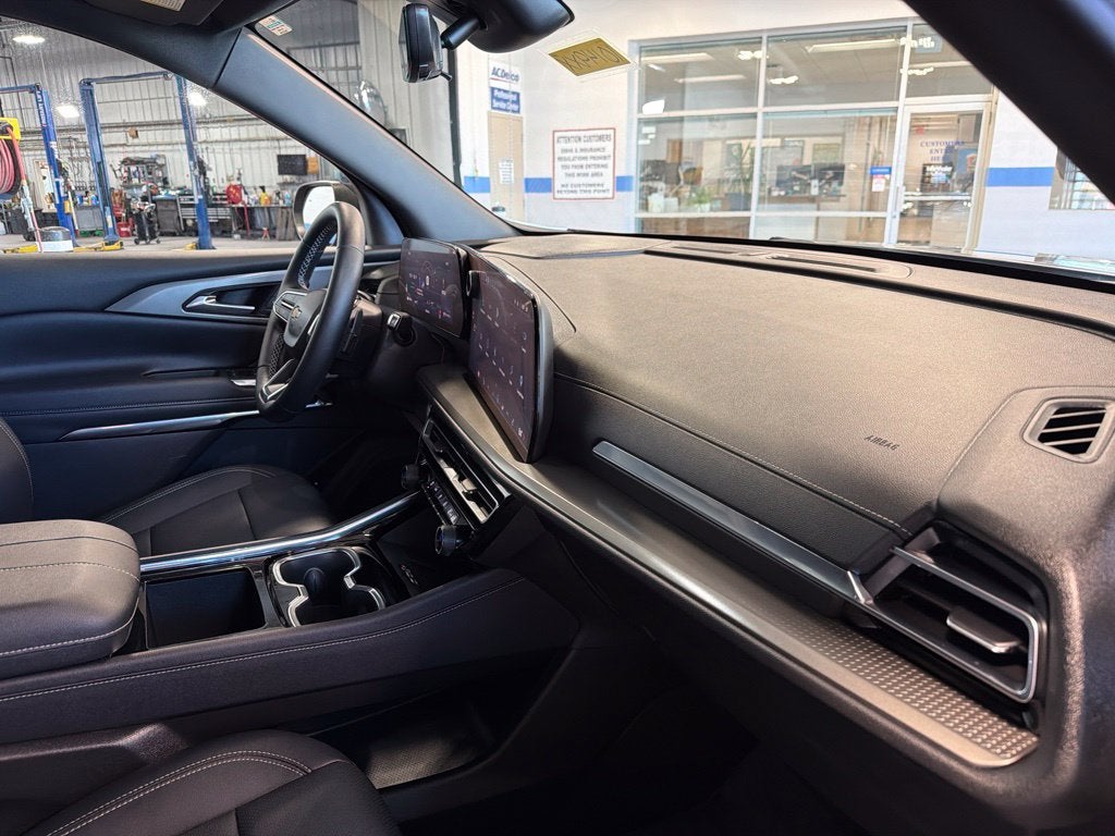 2026 Chevrolet Traverse LT 2LT w/ Driver Confidence & Trailering Pkg