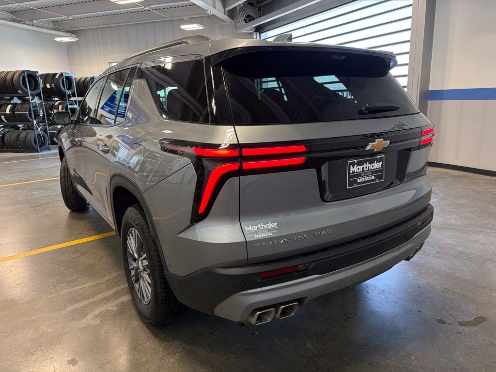 2026 Chevrolet Traverse LT 2LT w/ Driver Confidence & Trailering Pkg