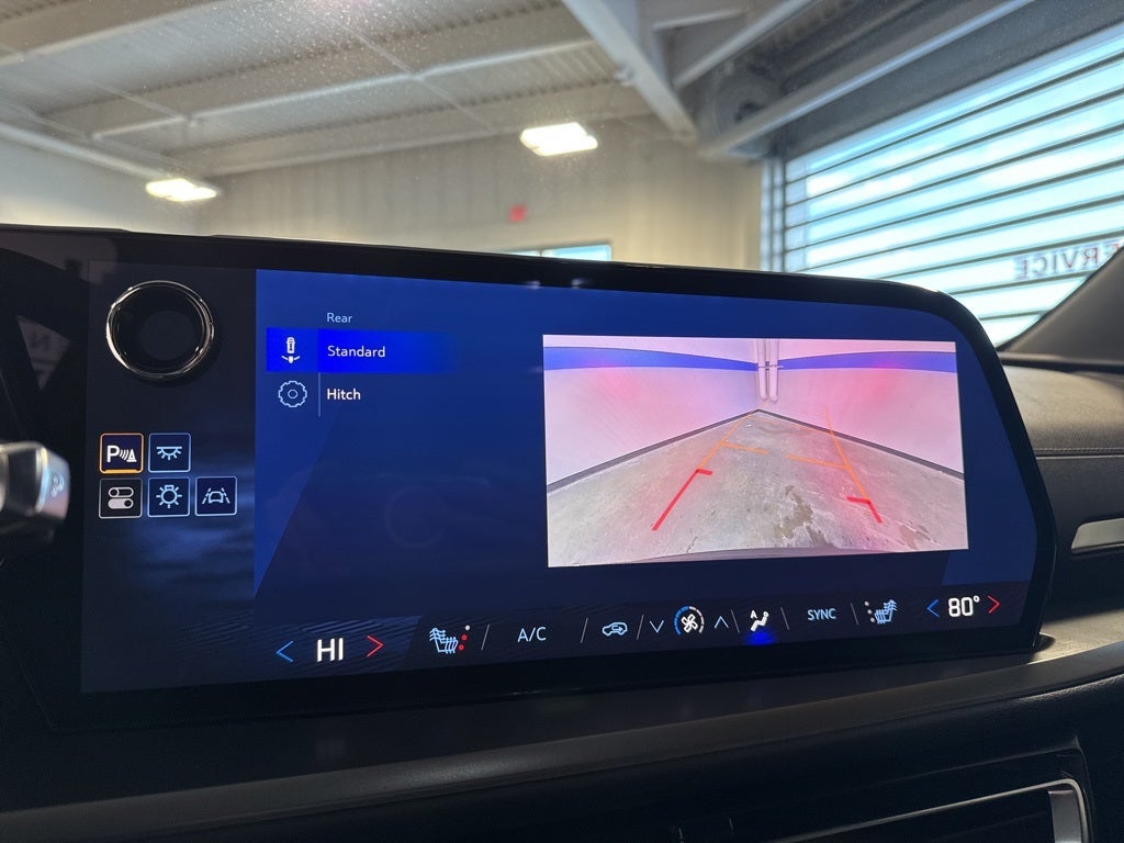 2025 Chevrolet Traverse LT 2LT w/ Adaptive Cruise