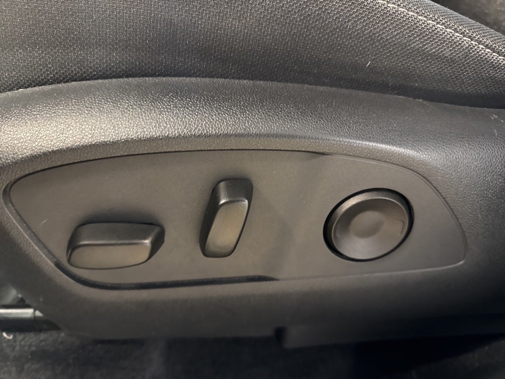 2025 Chevrolet Traverse LT 2LT w/ Adaptive Cruise