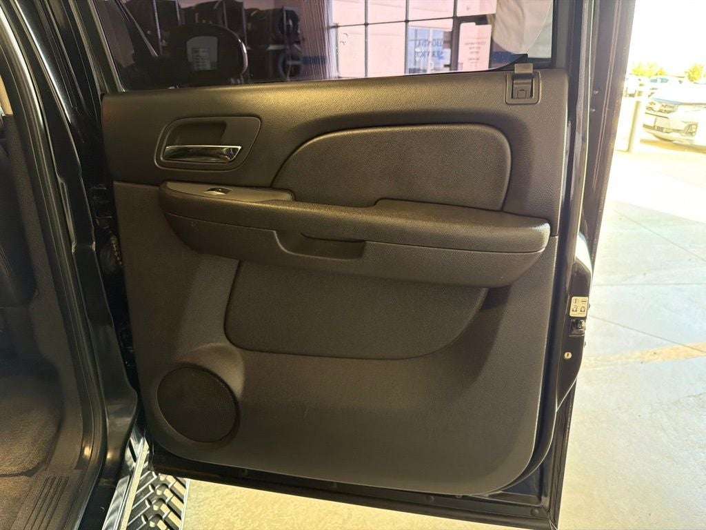 2011 Chevrolet Suburban 1500 LT Z71 Luxury w/ Nav