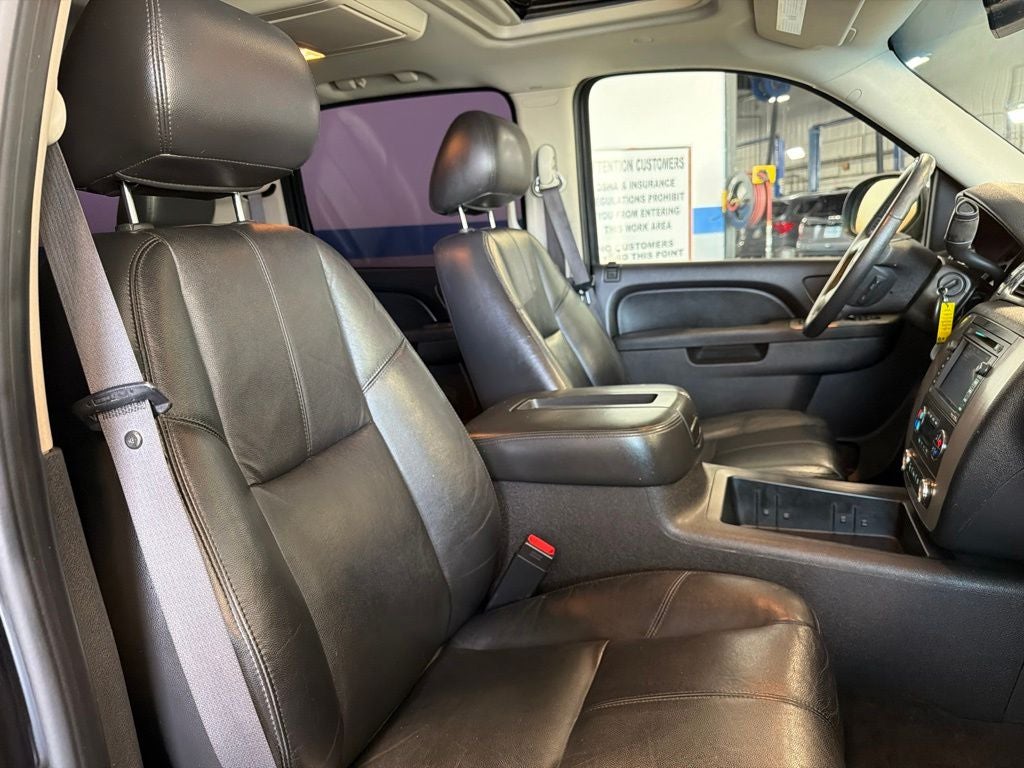 2011 Chevrolet Suburban 1500 LT Z71 Luxury w/ Nav