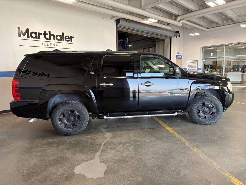 2011 Chevrolet Suburban 1500 LT Z71 Luxury w/ Nav