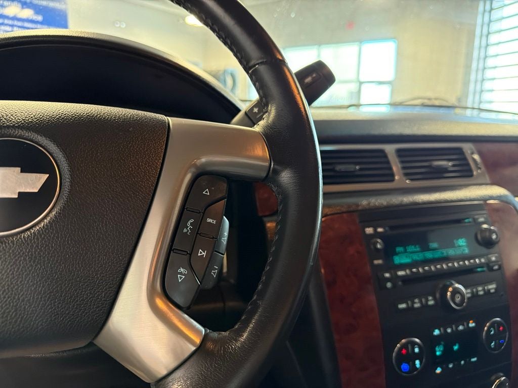 2013 Chevrolet Suburban 1500 LT w/ Luxury Pkg & Moonroof