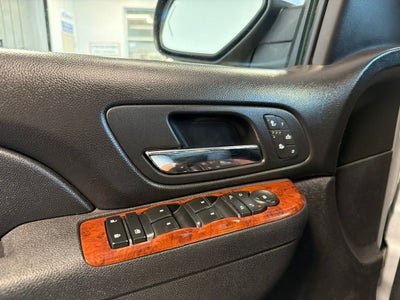 2013 Chevrolet Suburban 1500 LT w/ Luxury Pkg & Moonroof