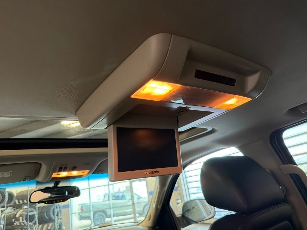 2013 Chevrolet Suburban 1500 LT w/ Luxury Pkg & Moonroof