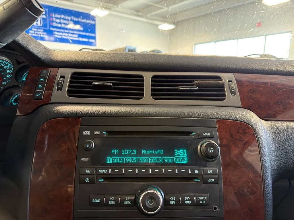 2013 Chevrolet Suburban 1500 LT w/ Luxury Pkg & Moonroof