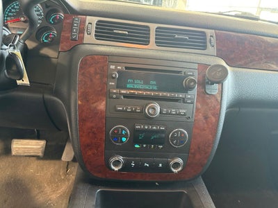 2010 Chevrolet Tahoe LT Luxury Pkg w/ Rear Entertainment