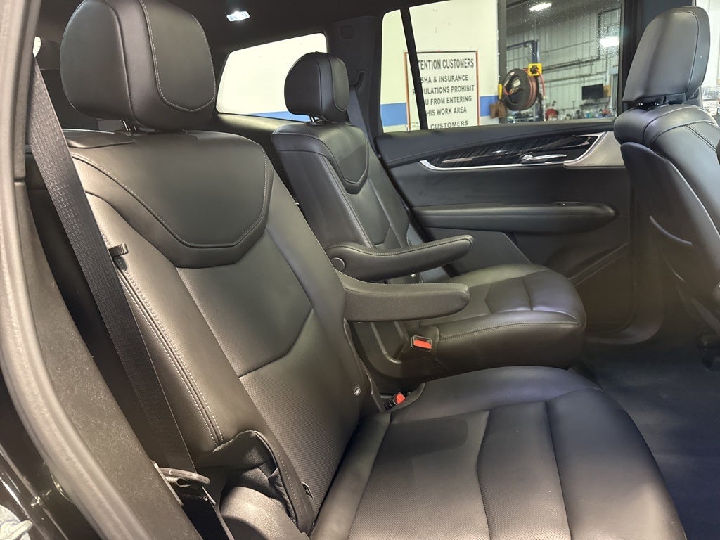 2025 Cadillac XT6 Premium Luxury 6-Passenger