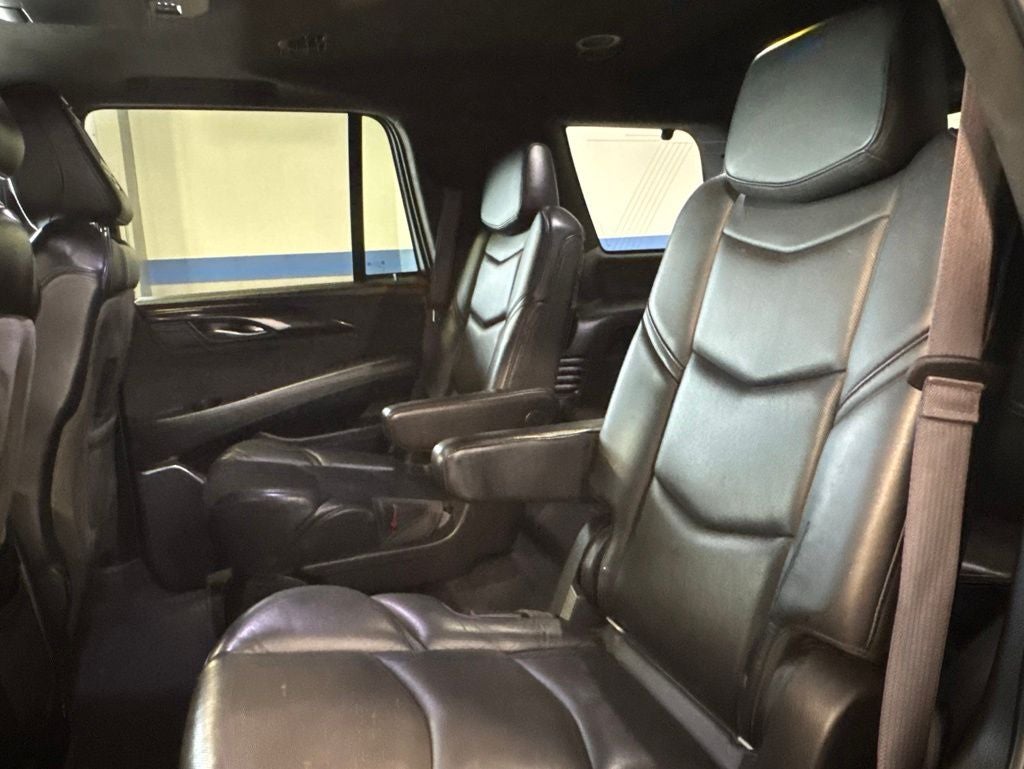 2017 Cadillac Escalade Platinum Edition w/ Driver Assist