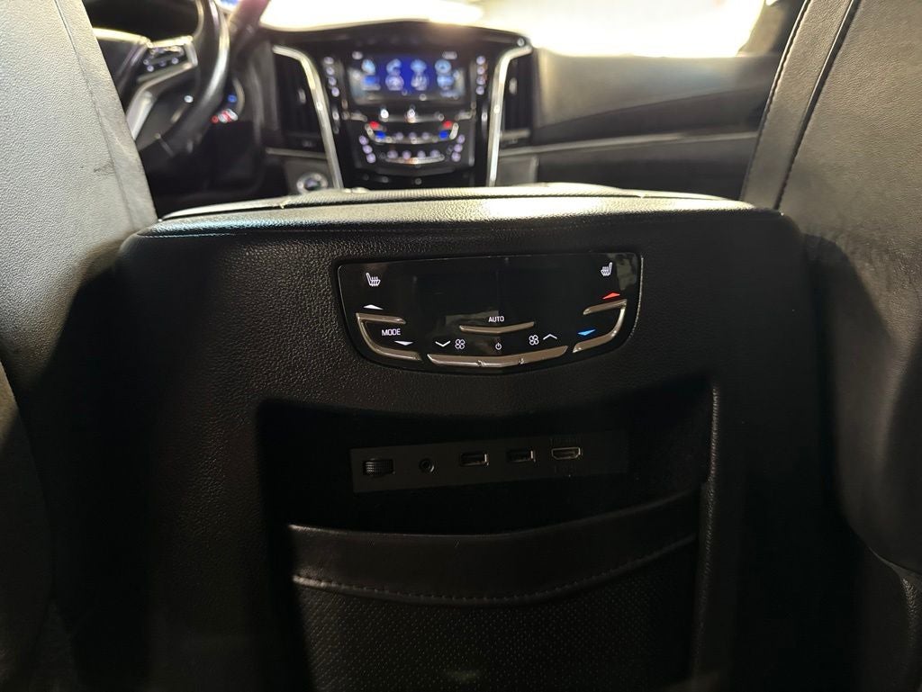 2017 Cadillac Escalade Platinum Edition w/ Driver Assist