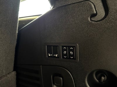 2017 Cadillac Escalade Platinum Edition w/ Driver Assist