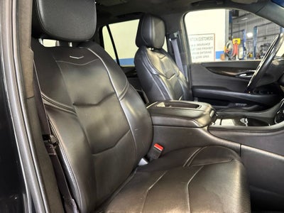 2017 Cadillac Escalade Platinum Edition w/ Driver Assist
