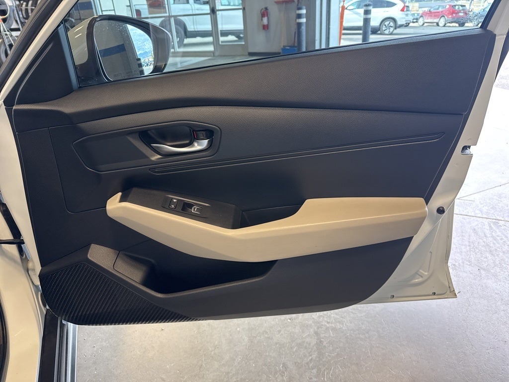 2023 Honda Accord LX w/ Adaptive Cruise & LKAS