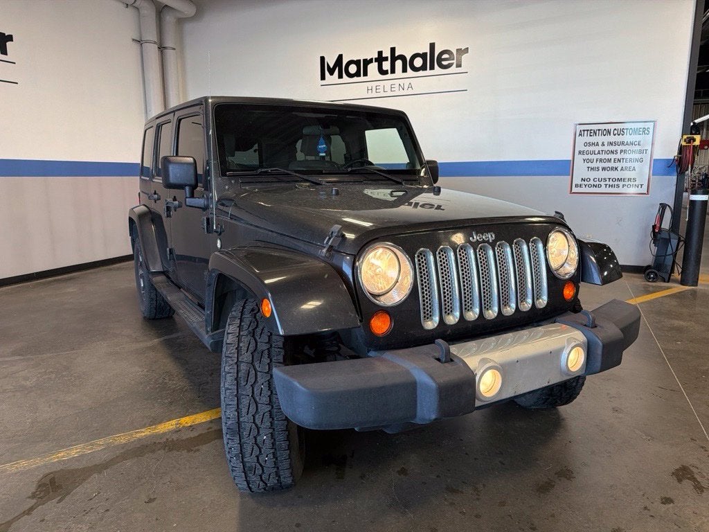 2010 Jeep Wrangler Unlimited Sahara 24G w/ Hardtop & Leather