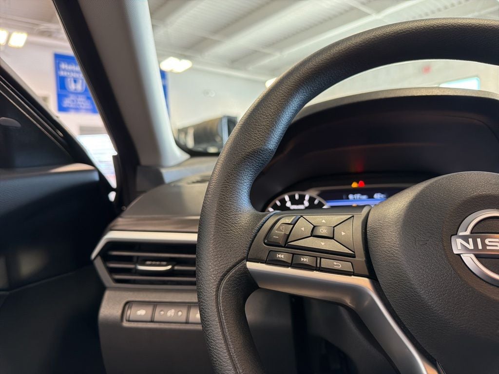 2025 Nissan Altima 2.5 SV w/ Safety Shield 360