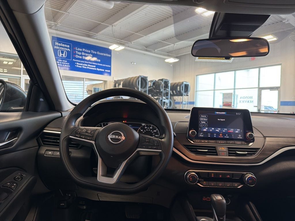 2025 Nissan Altima 2.5 SV w/ cargo pkg