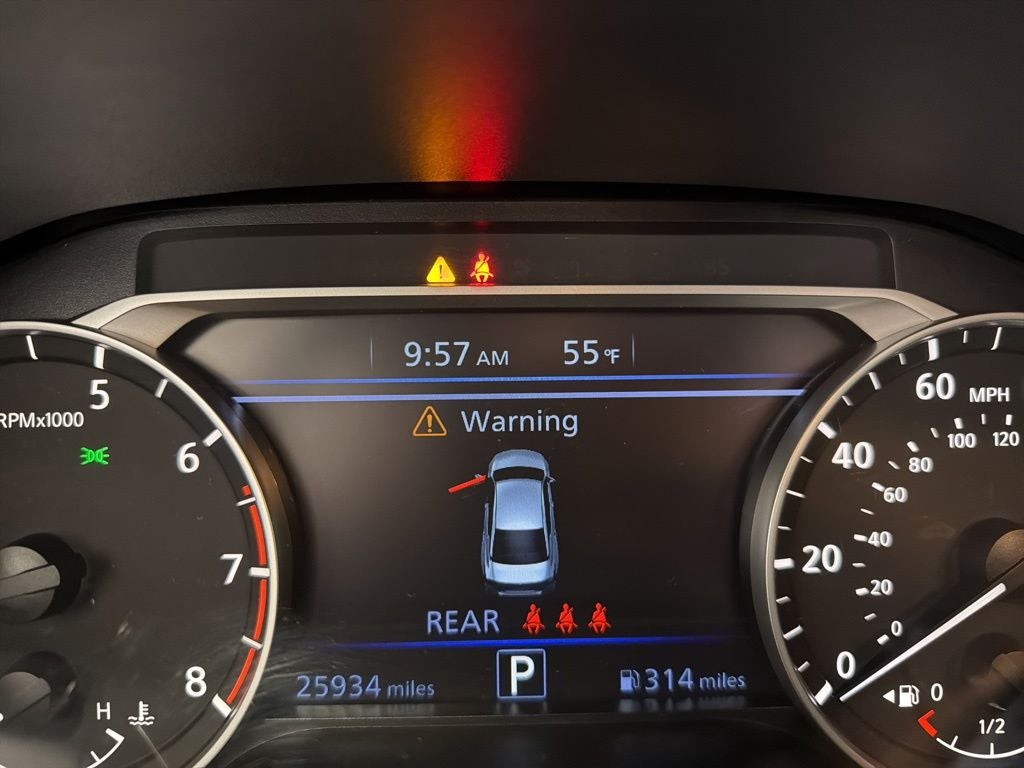 2025 Nissan Altima 2.5 SV w/ cargo pkg