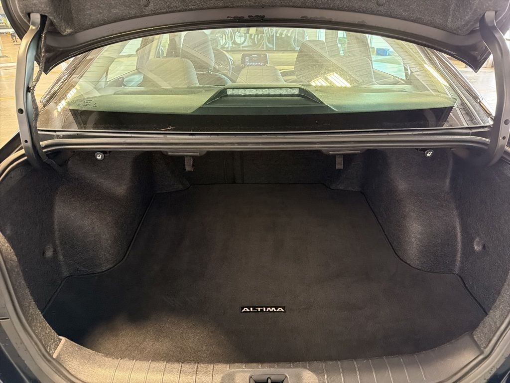 2025 Nissan Altima 2.5 SV w/ cargo pkg
