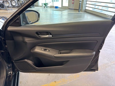 2025 Nissan Altima 2.5 SV w/ cargo pkg