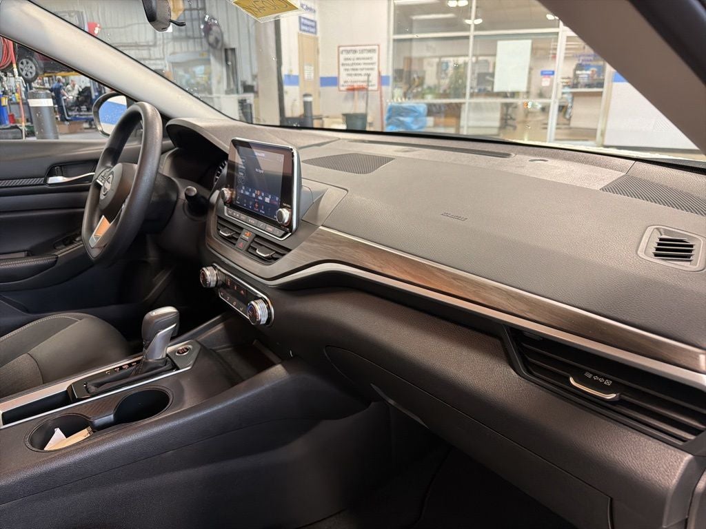 2025 Nissan Altima 2.5 SV w Safety Shield & Cargo Pkg