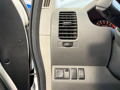 2011 Nissan Frontier SV Premium Utility Pkg