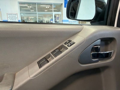 2011 Nissan Frontier SV Premium Utility Pkg