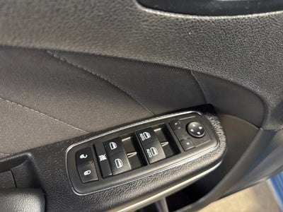 2021 Dodge Charger SXT AWD w/ Nav, Moonroof & Cold Weather Group