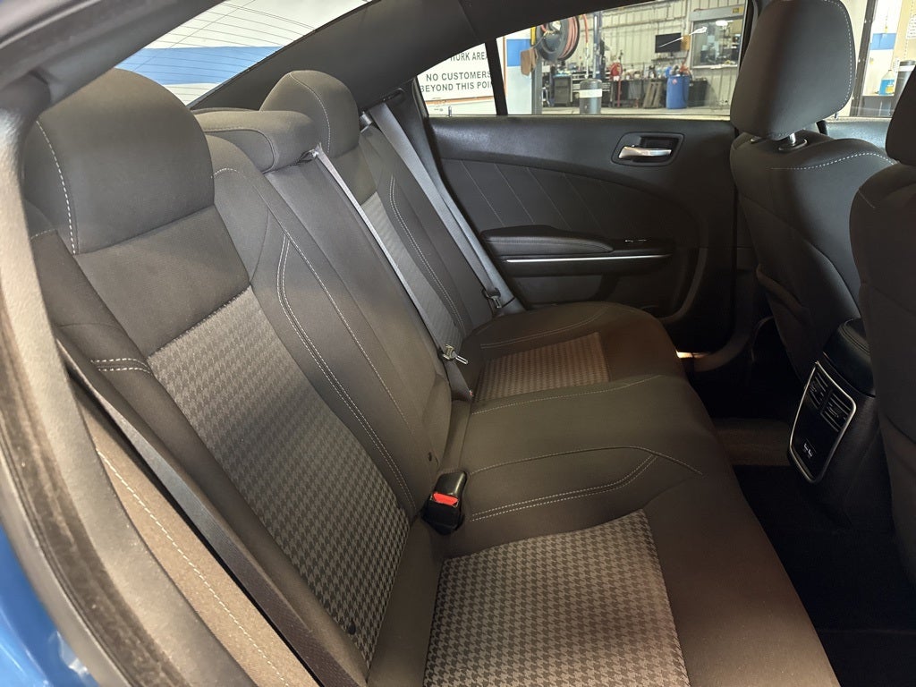 2021 Dodge Charger SXT AWD w/ Nav, Moonroof & Cold Weather Group