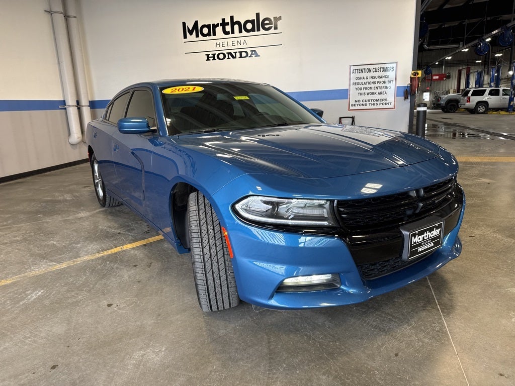 2021 Dodge Charger SXT AWD w/ Nav, Moonroof & Cold Weather Group