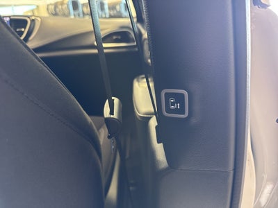 2023 Chrysler Pacifica Touring w/ Adaptive Cruise
