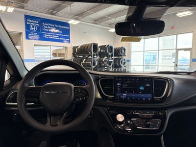2026 Chrysler Pacifica Limited S Appearance Pkg
