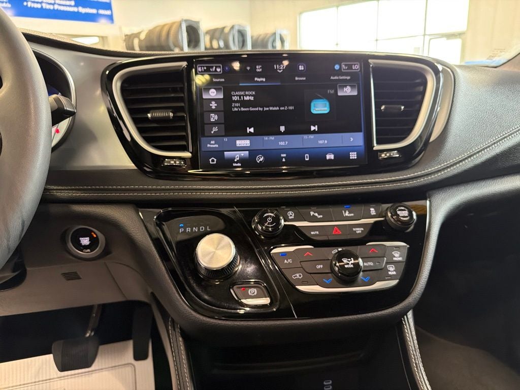 2026 Chrysler Pacifica Limited S Appearance Pkg