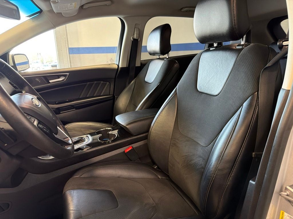 2017 Ford Edge Sport w/ Technology Pkg