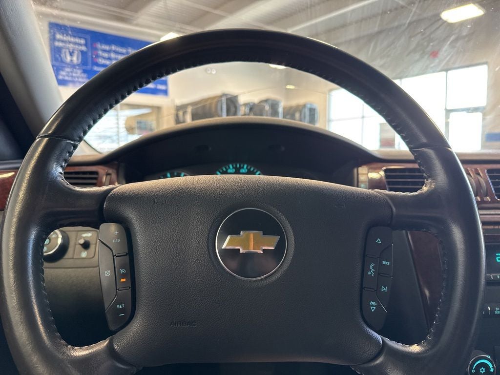 2011 Chevrolet Impala LT 2FL