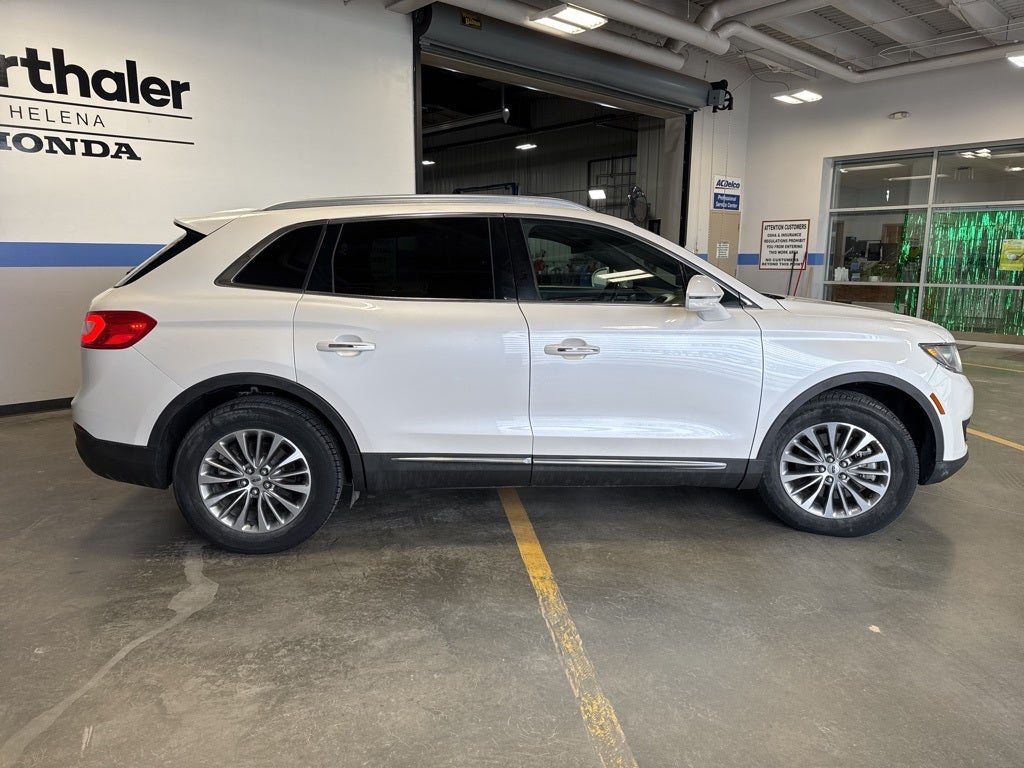 2016 Lincoln MKX Select w/ Nav, Revel Audio & Pano Roof