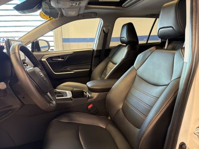 2024 Toyota RAV4 XLE Premium w/ Weather Pkg