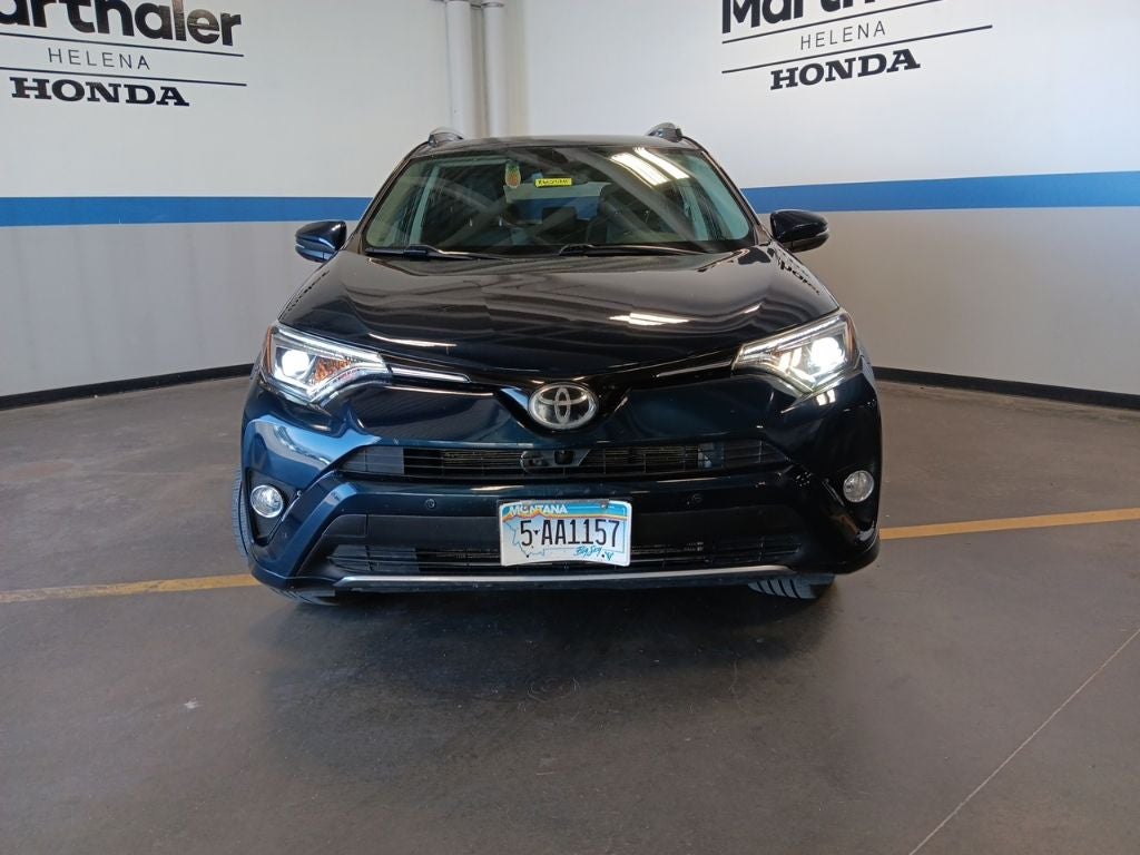 2017 Toyota RAV4 Platinum AWD w/ Nav