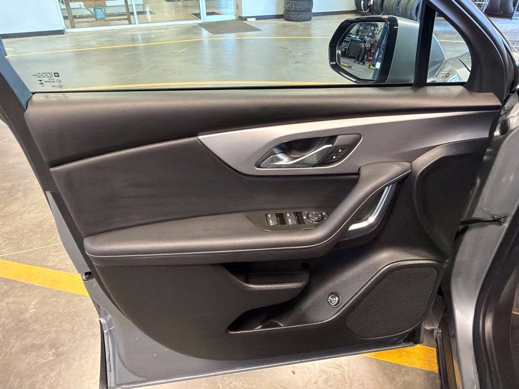 2025 Chevrolet Blazer LT 2LT w/ Convenience & Driver Confidence