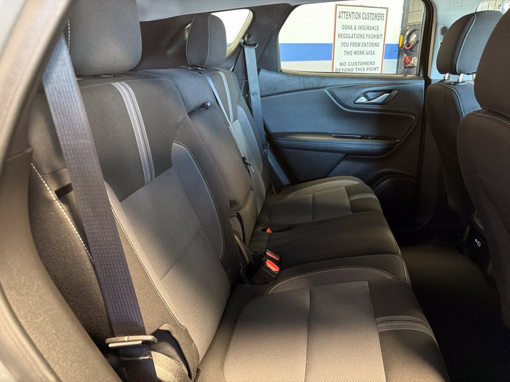 2025 Chevrolet Blazer LT 2LT w/ Convenience & Driver Confidence