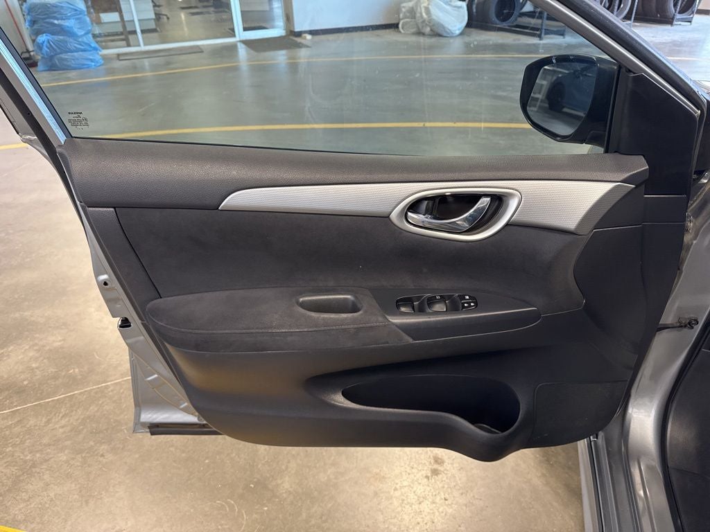 2014 Nissan Sentra SR w/ Drivers Pkg