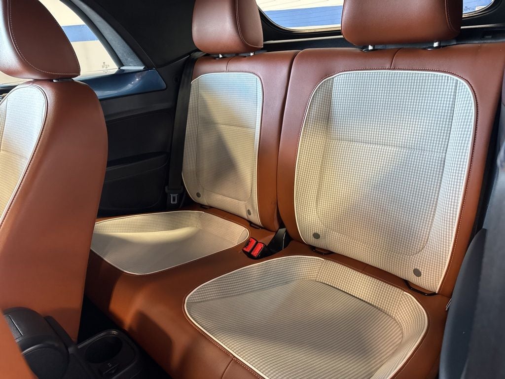 2017 Volkswagen Beetle 1.8T S w/ Nav