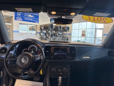 2017 Volkswagen Beetle 1.8T S w/ Nav