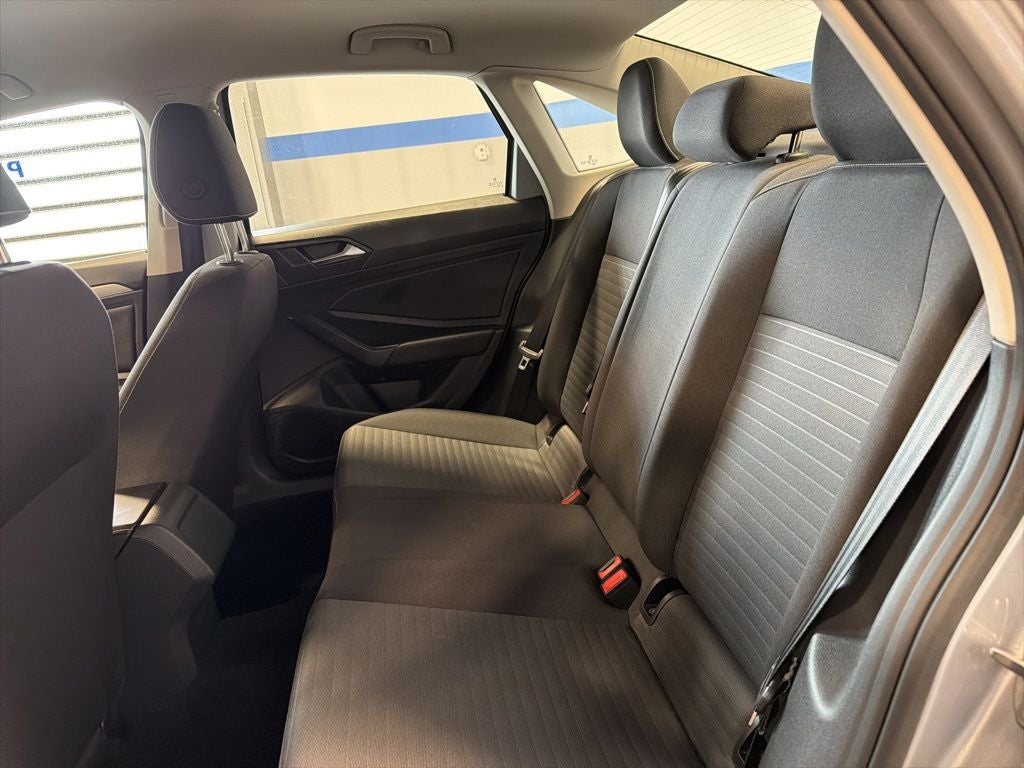 2025 Volkswagen Jetta 1.5T S w/ Adaptive Cruise