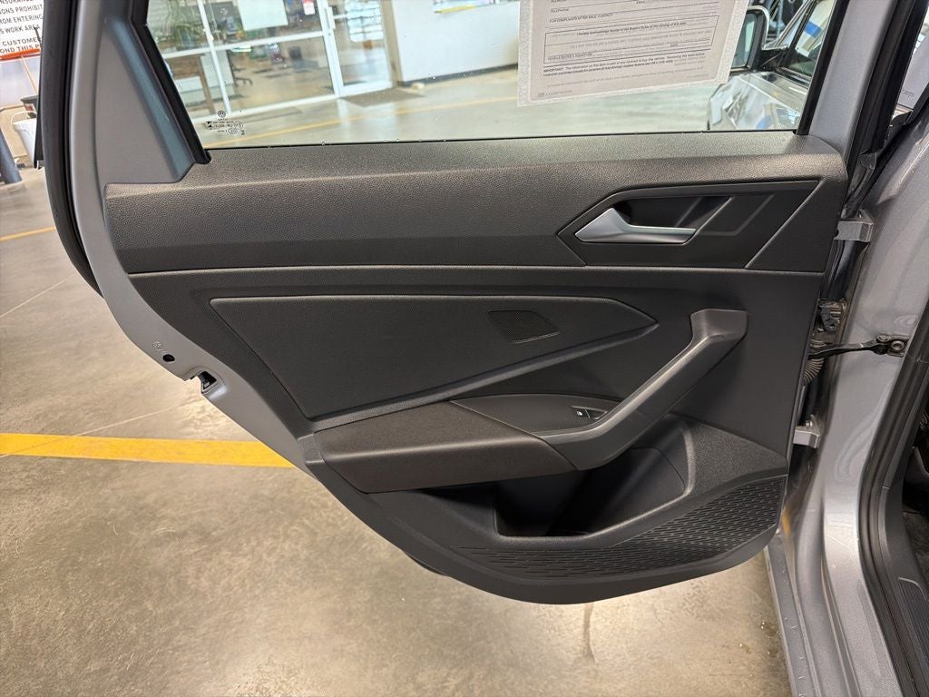 2025 Volkswagen Jetta 1.5T S w/ Adaptive Cruise