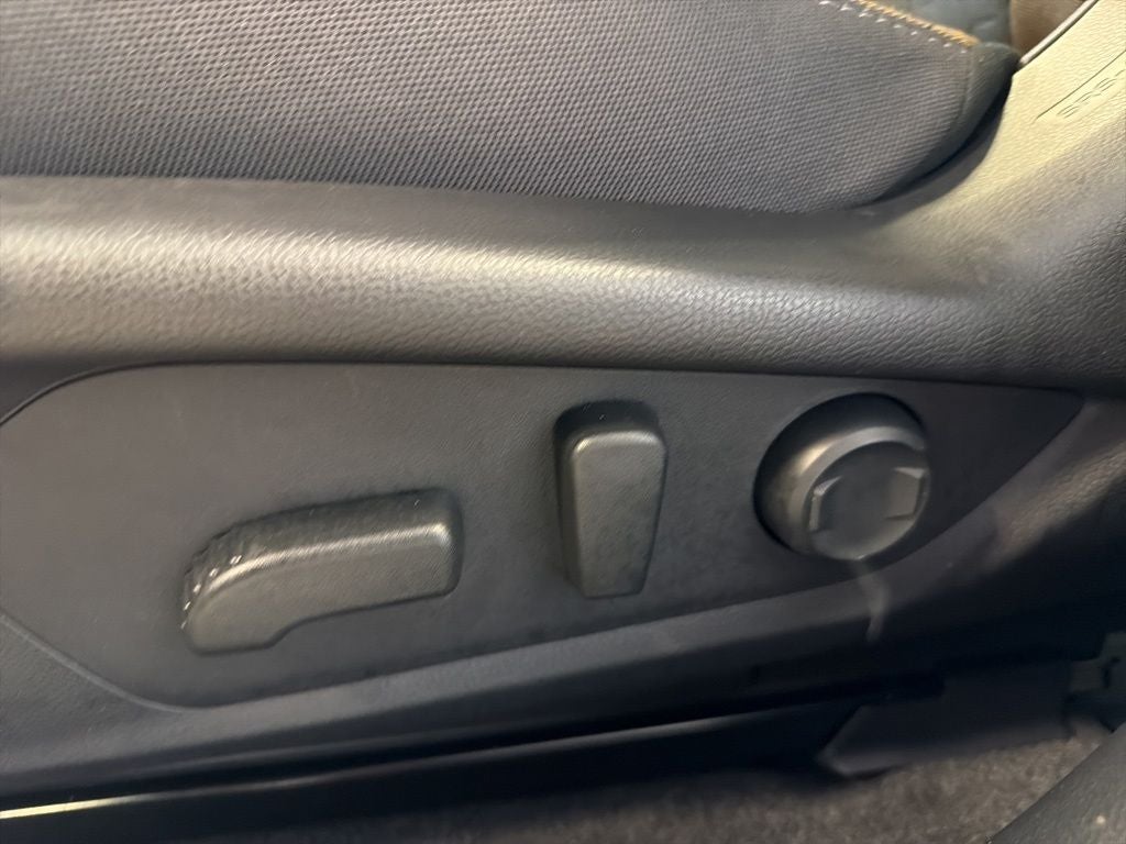2025 Subaru Crosstrek Sport w/ BLIS & Moonroof